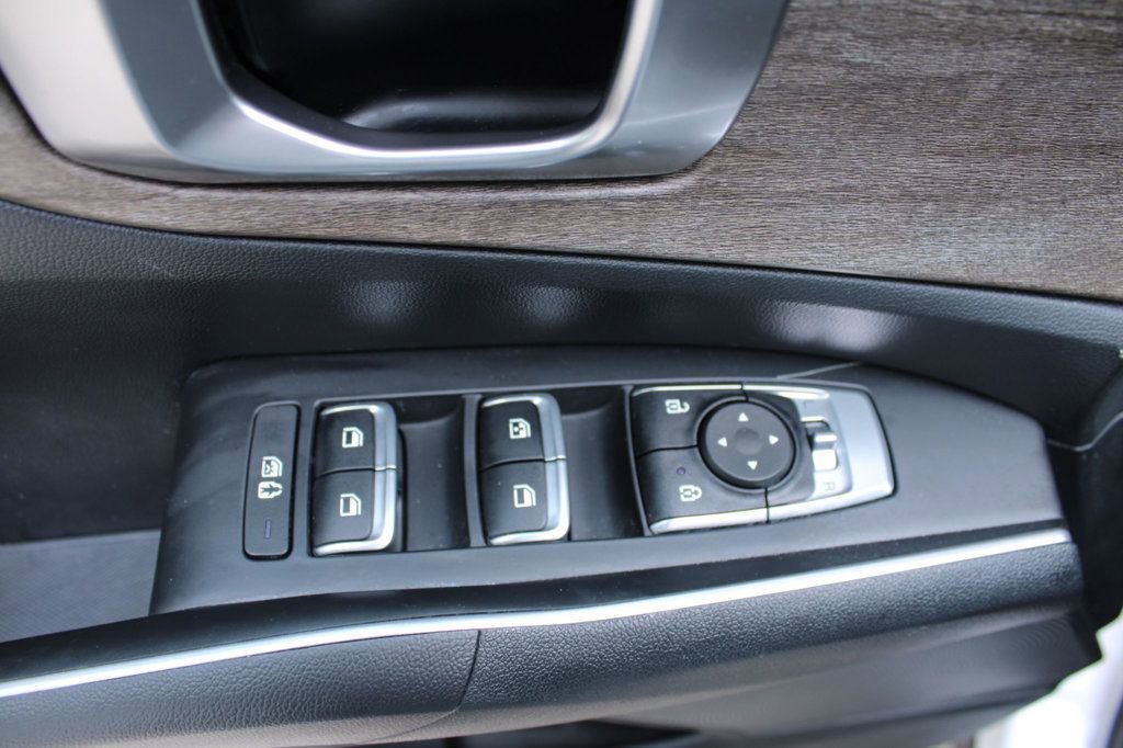 Used 2021 Kia Sorento EX w/ EX AWD X-Line Package image 23