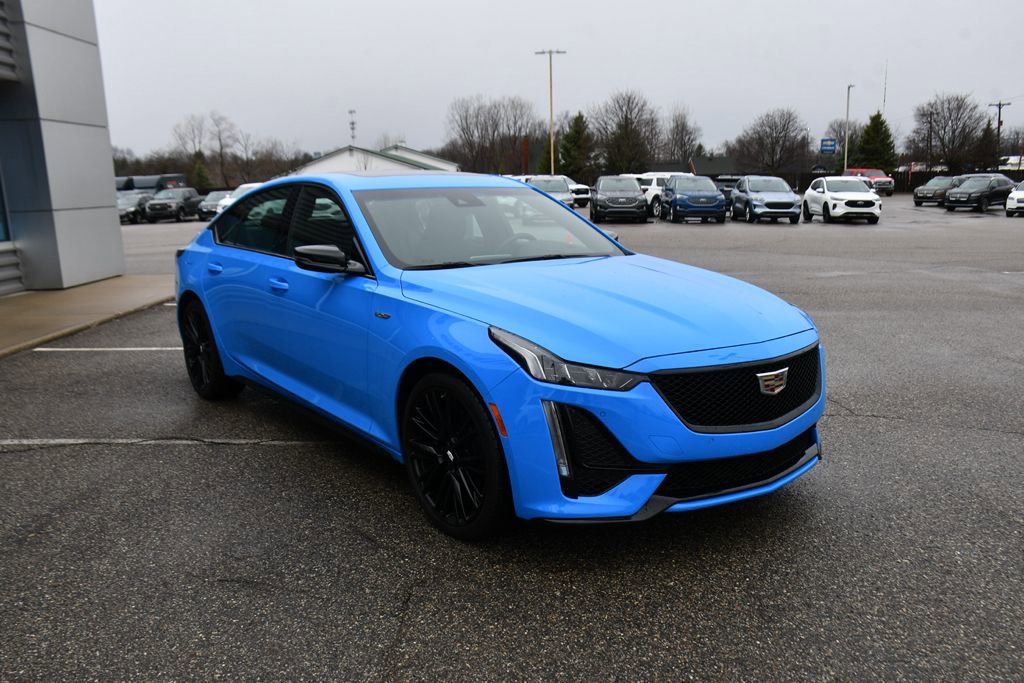 Used 2022 Cadillac CT5 V w/ LPO, ONYX Package image 9