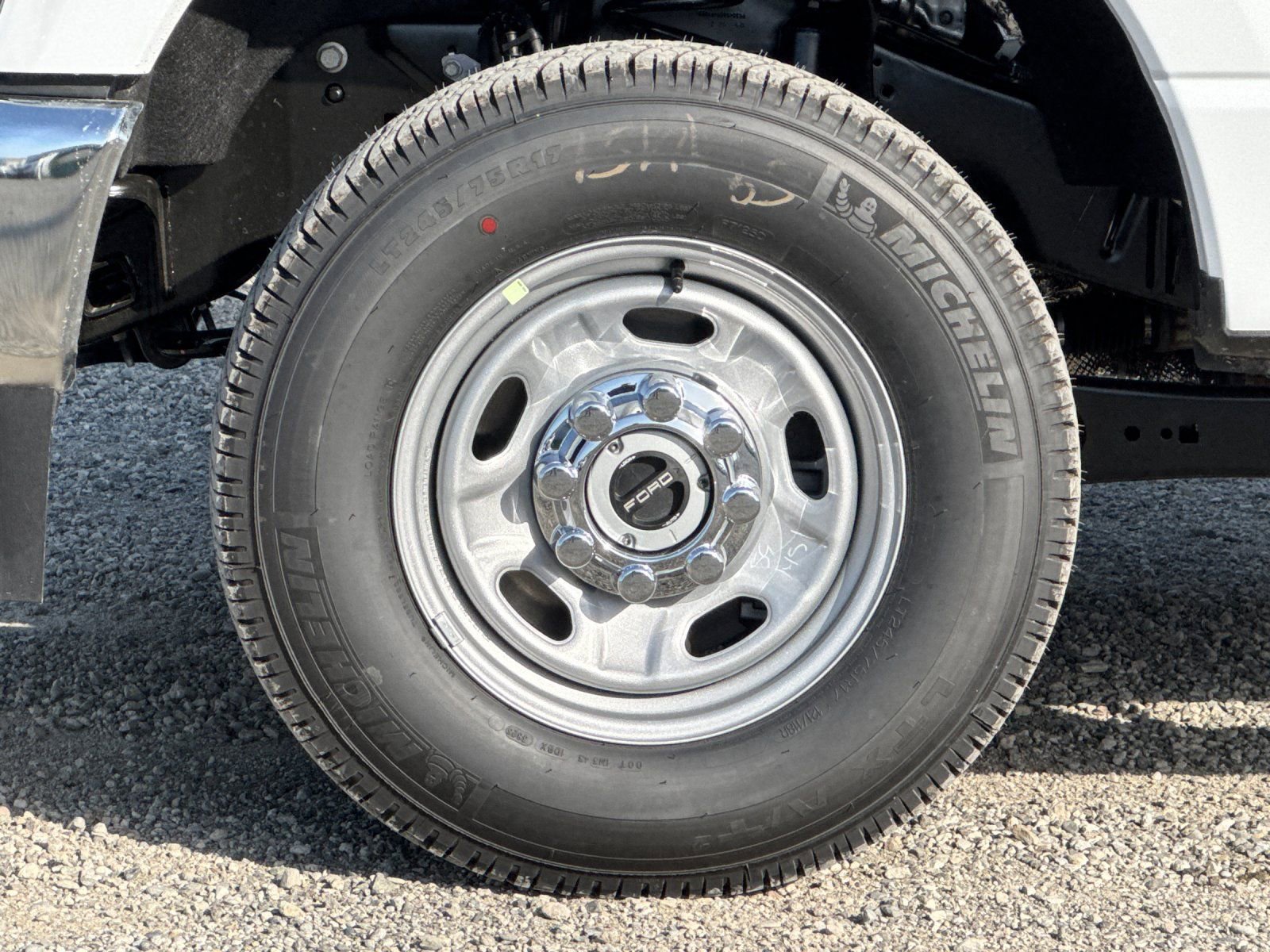 New 2026 Ford F250 XL w/ XL Chrome Package image 23