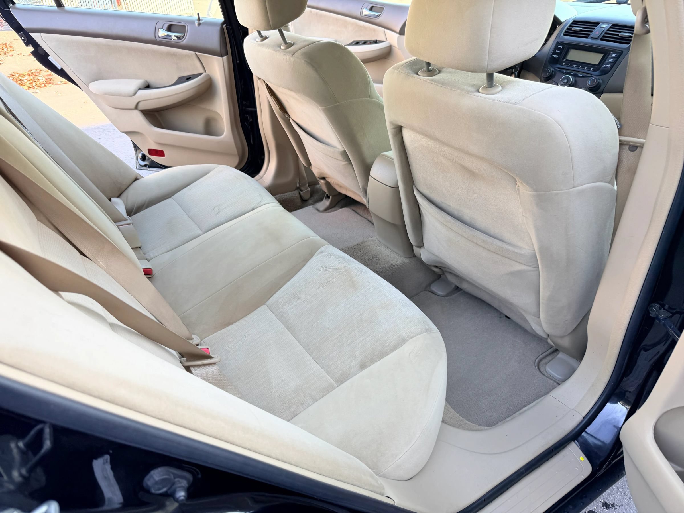 Used 2005 Honda Accord LX image 12
