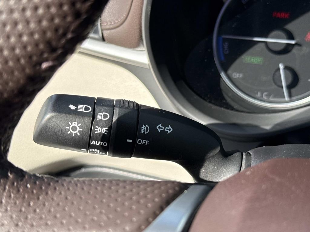 Used 2021 Toyota Sienna Platinum image 41