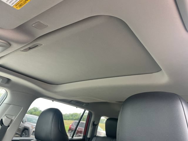 Used 2020 Toyota Highlander XLE w/ Protection Package #3 AWD/4WD image 28