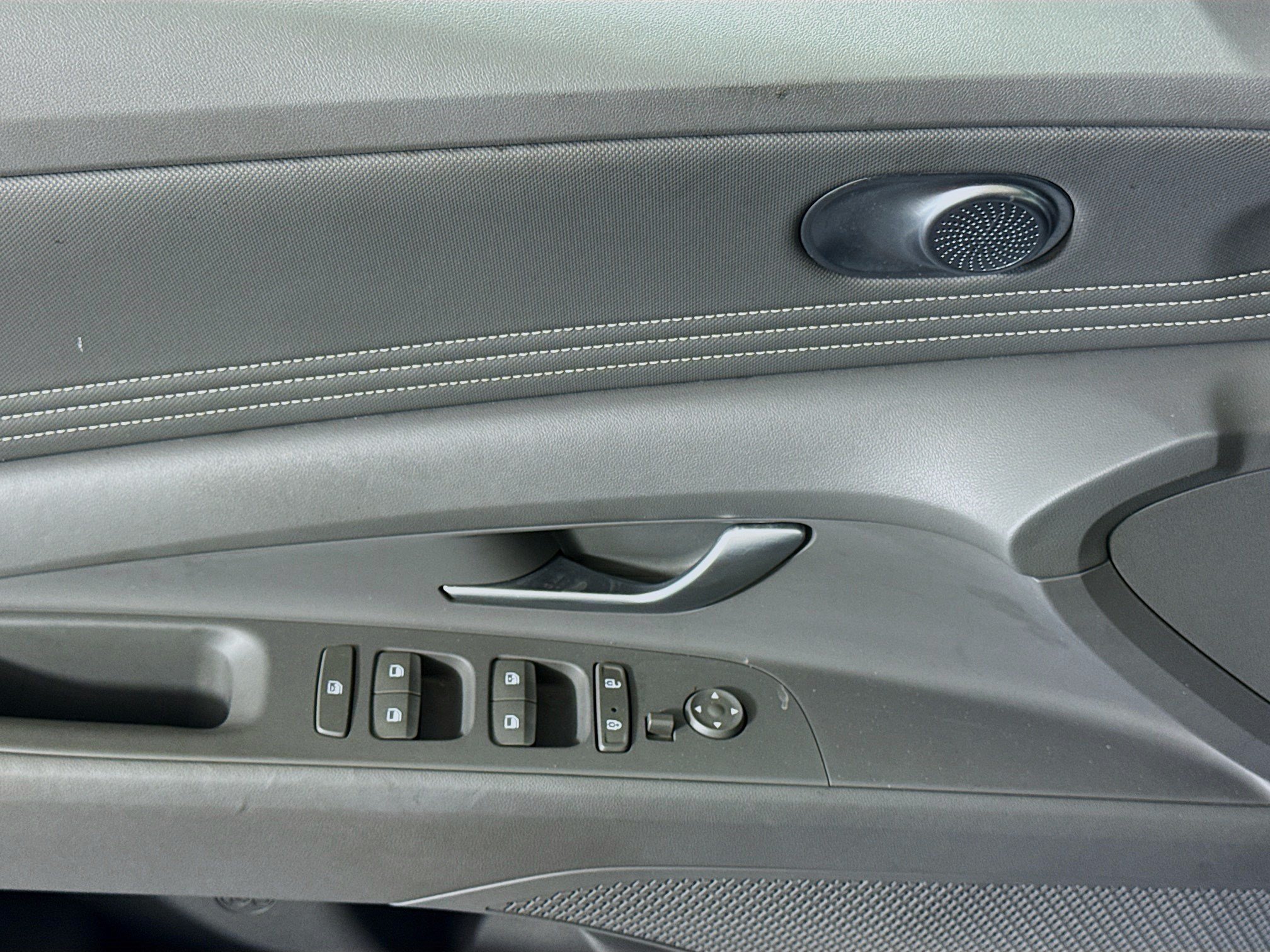 Used 2023 Hyundai Elantra SEL w/ Convenience Package FWD image 24