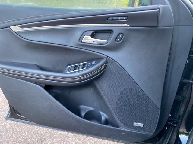 Used 2016 Chevrolet Impala LTZ w/ Enhanced Convenience Package FWD image 27