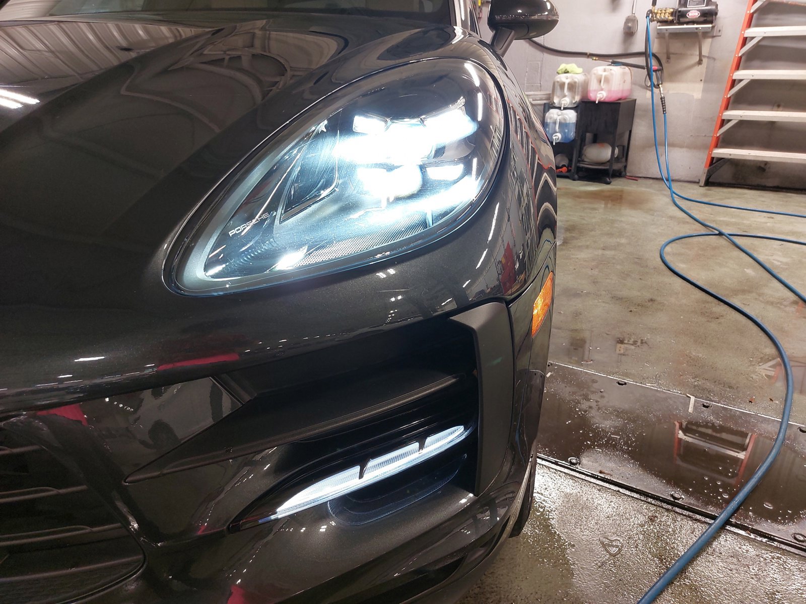 Used 2019 Porsche Macan AWD/4WD image 34