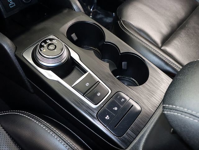 Certified 2021 Ford Escape Titanium image 21
