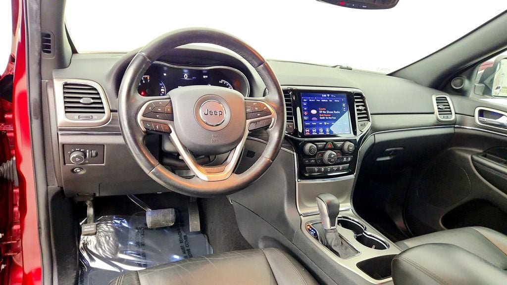 Used 2019 Jeep Grand Cherokee Limited RWD image 12
