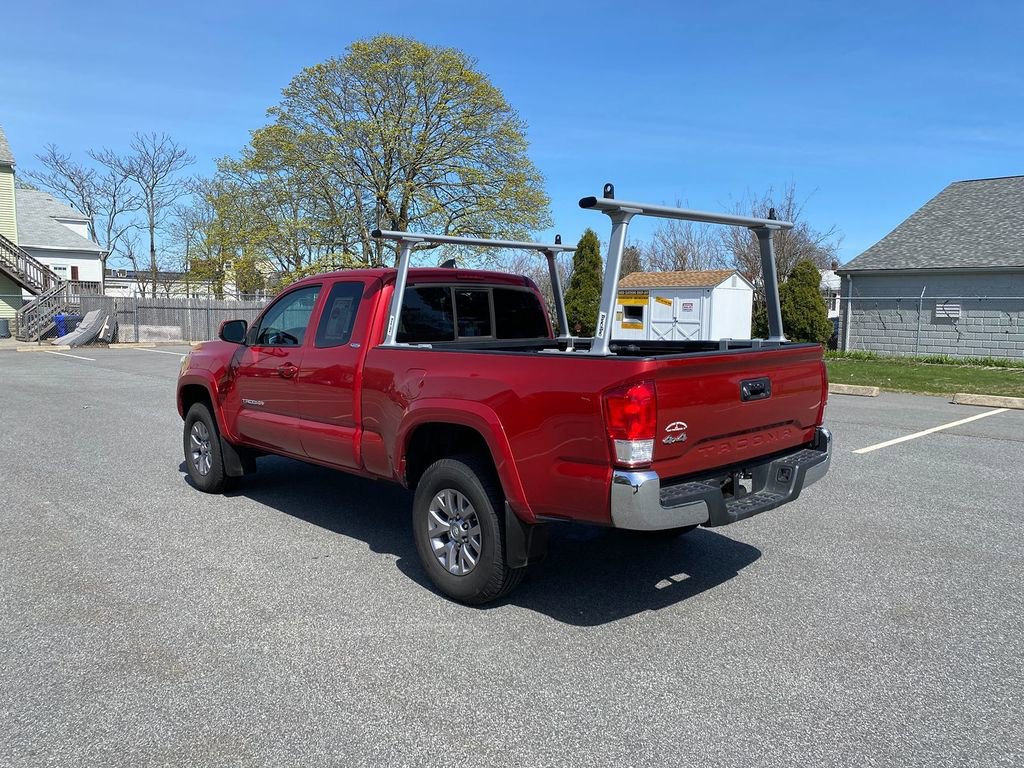 Used 2016 Toyota Tacoma SR5 image 8