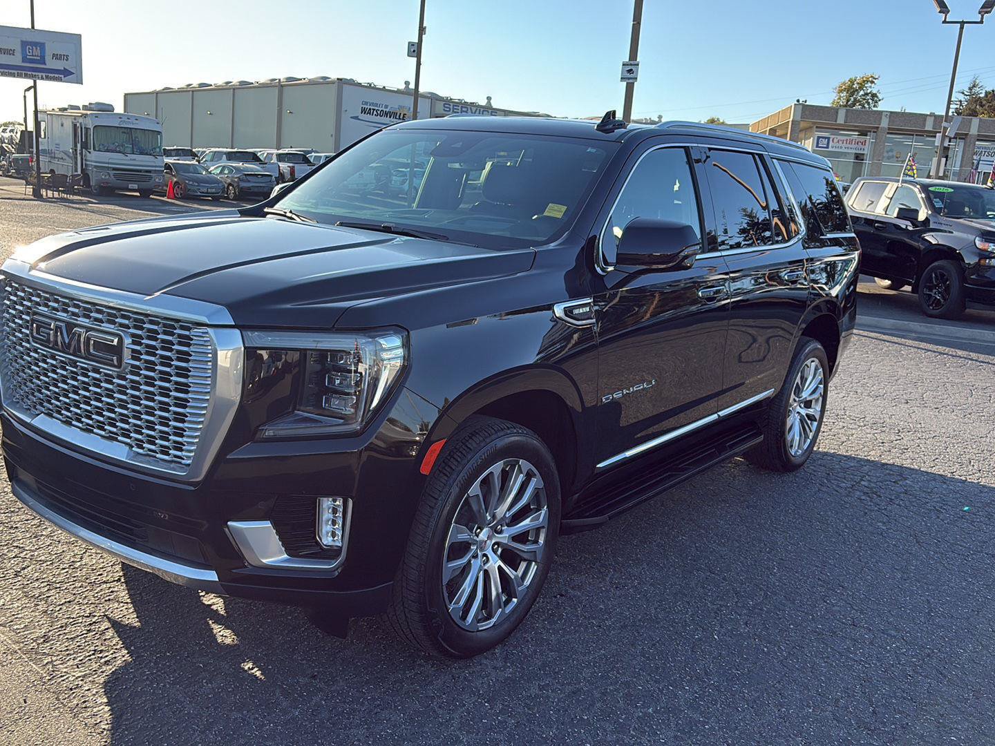 Used 2024 GMC Yukon Denali AWD/4WD image 8