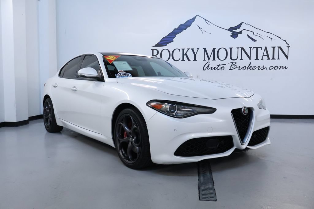 Used 2018 Alfa Romeo Giulia Ti Sport w/ Quick Order Package 22S Sport AWD/4WD image 1