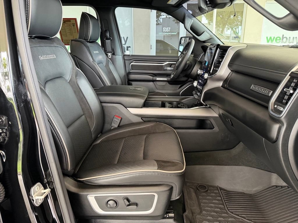 Used 2024 RAM 1500 Laramie AWD/4WD image 25