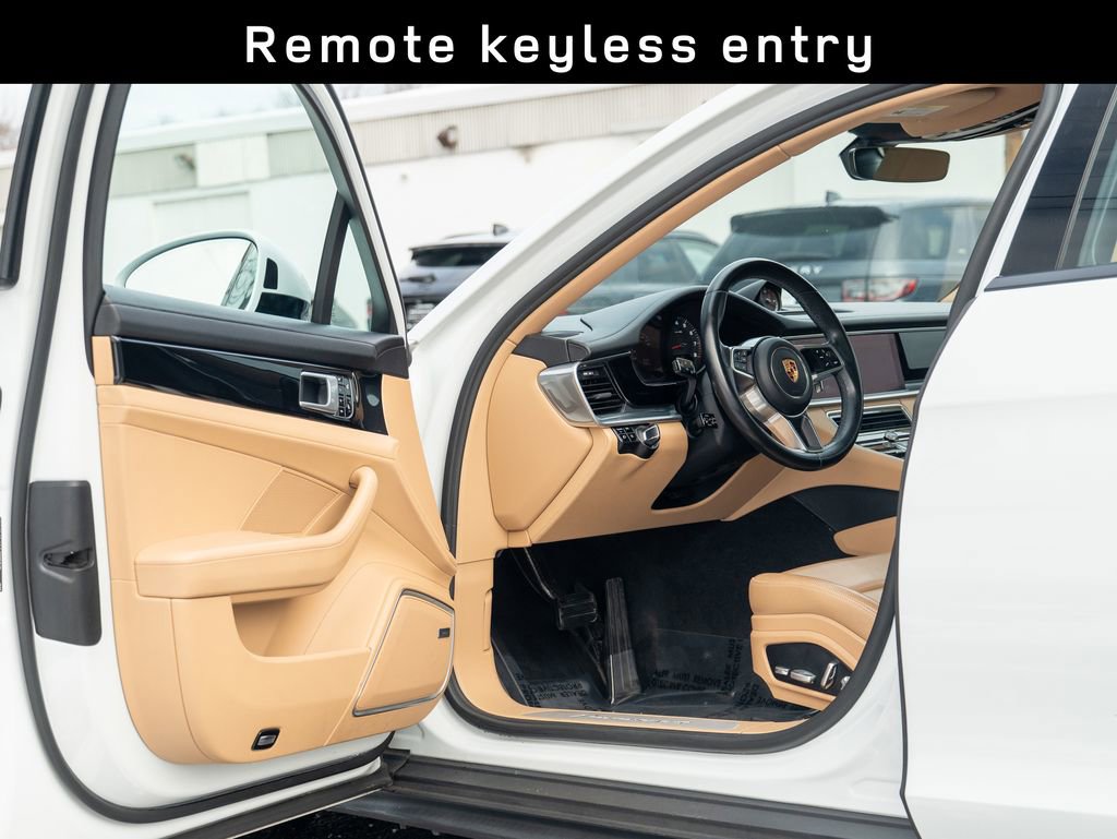 Used 2018 Porsche Panamera 4 image 11