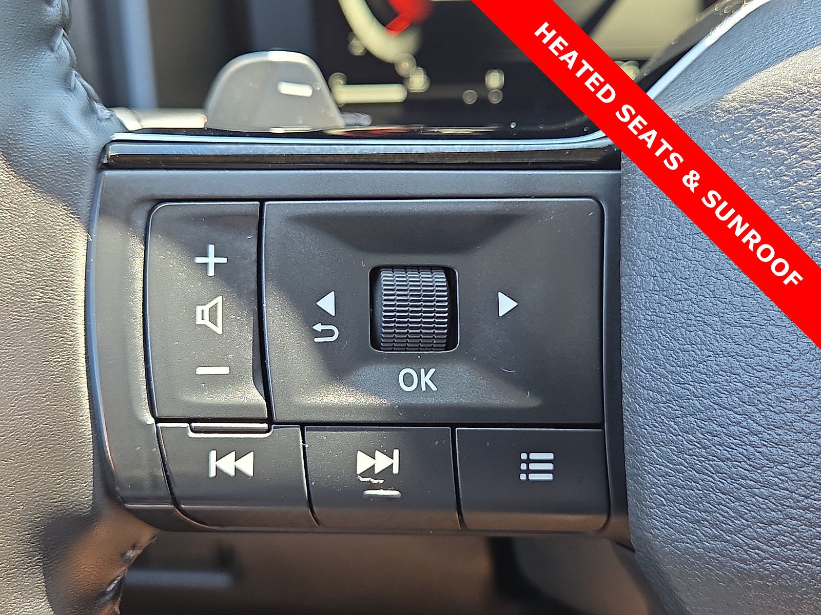 Used 2025 Nissan Rogue SL w/ Tech Package FWD image 21