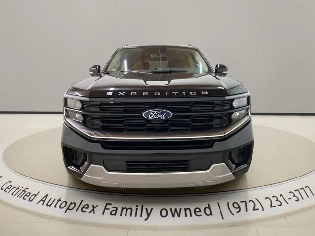Used 2025 Ford Expedition Platinum AWD/4WD image 8