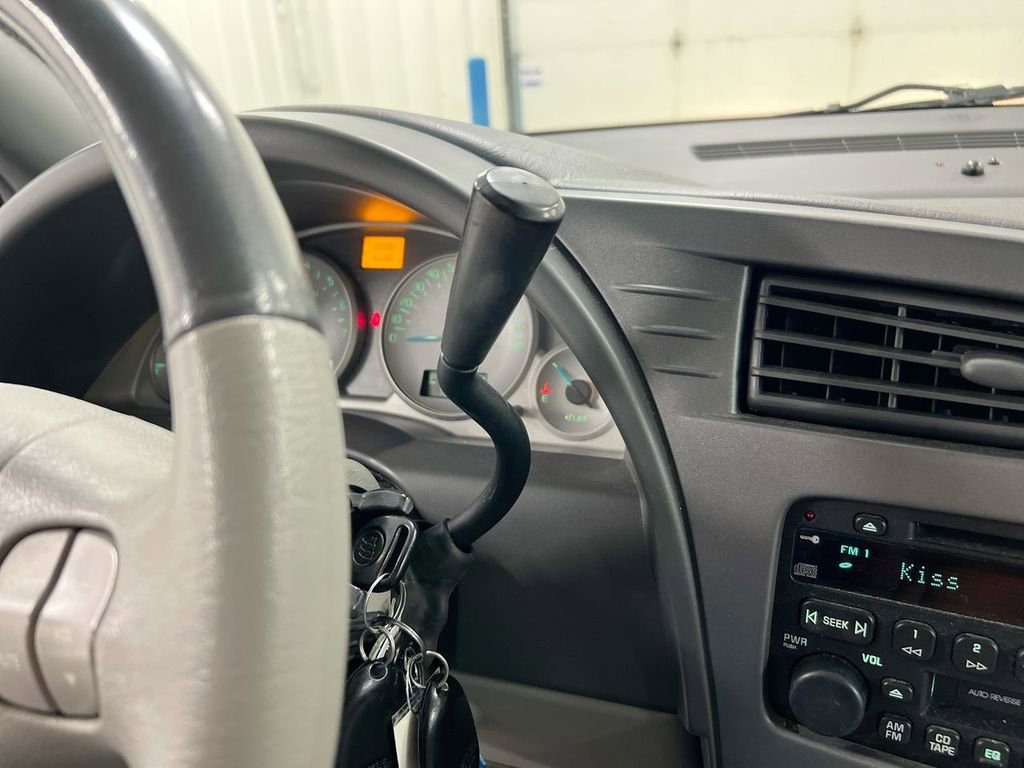 Used 2002 Buick Rendezvous CXL w/ Versatility Pkg AWD/4WD image 16