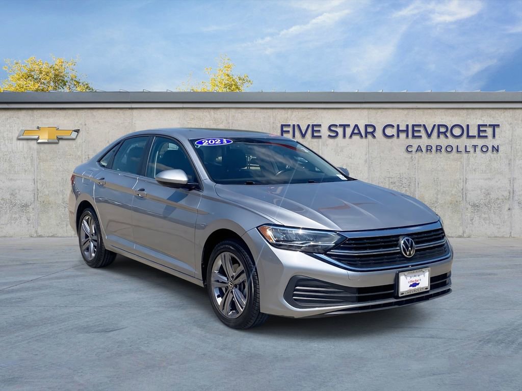 Used 2023 Volkswagen Jetta SE FWD image 1