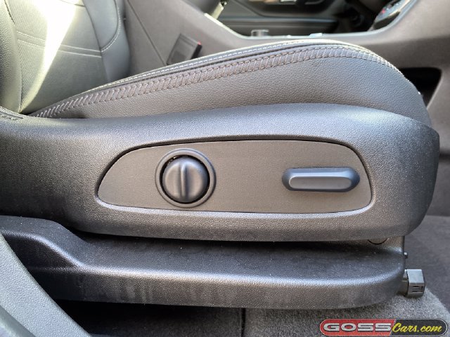 Used 2024 GMC Terrain Denali w/ Denali Premium Package AWD/4WD image 7