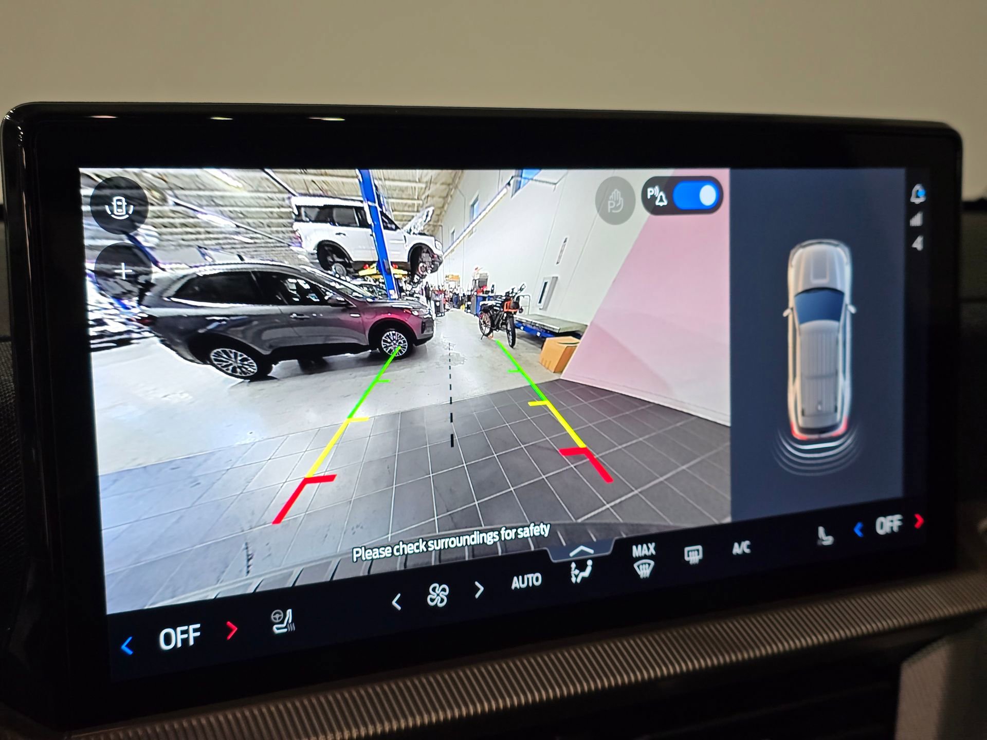 New 2026 Ford Explorer Active w/ Active Comfort Package image 21