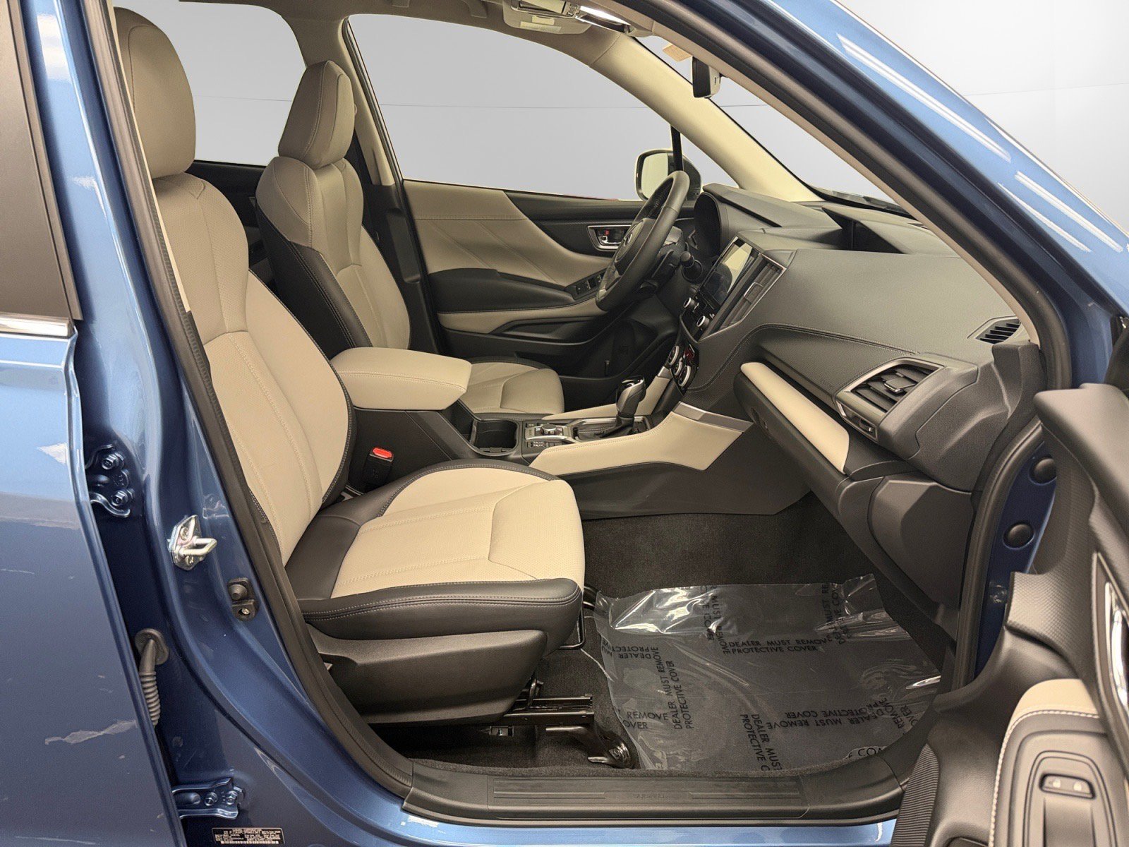 Used 2023 Subaru Forester Limited AWD/4WD image 15