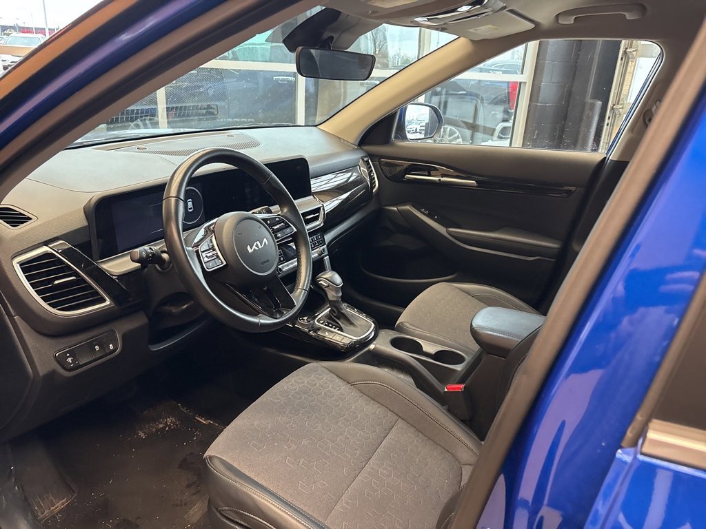 Certified 2024 Kia Seltos S image 20
