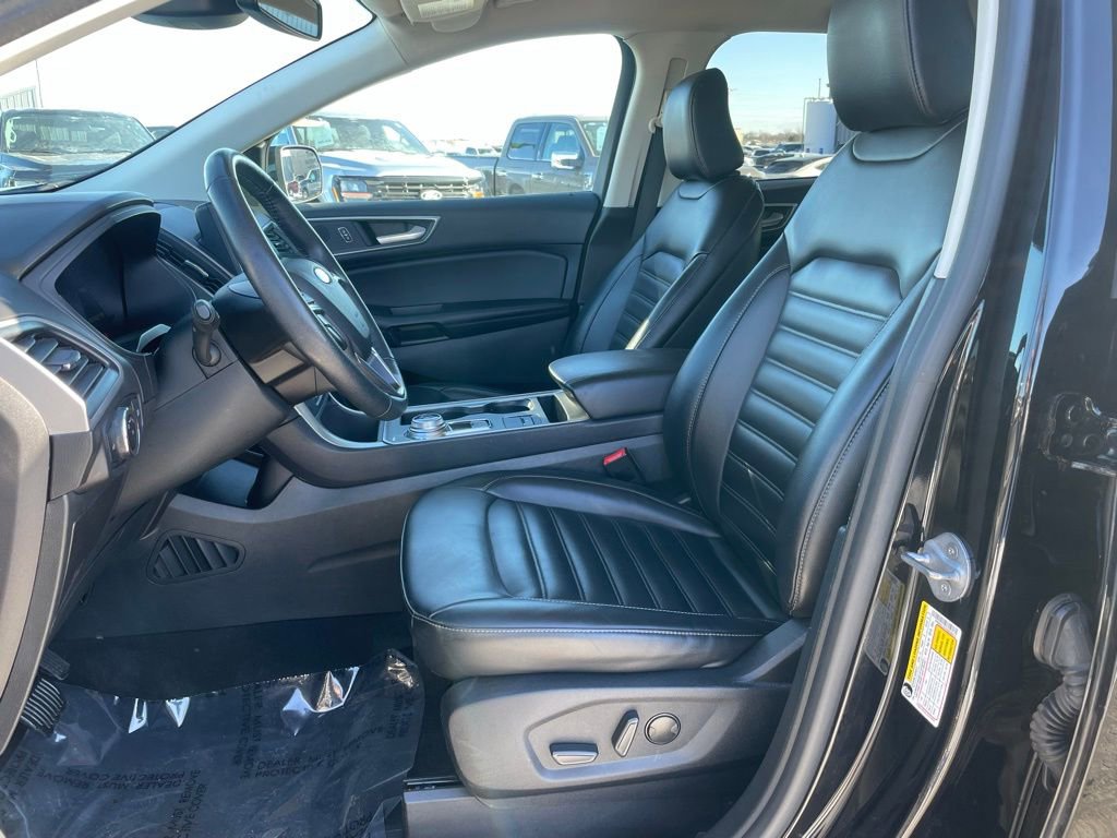 Used 2023 Ford Edge SEL AWD/4WD image 7