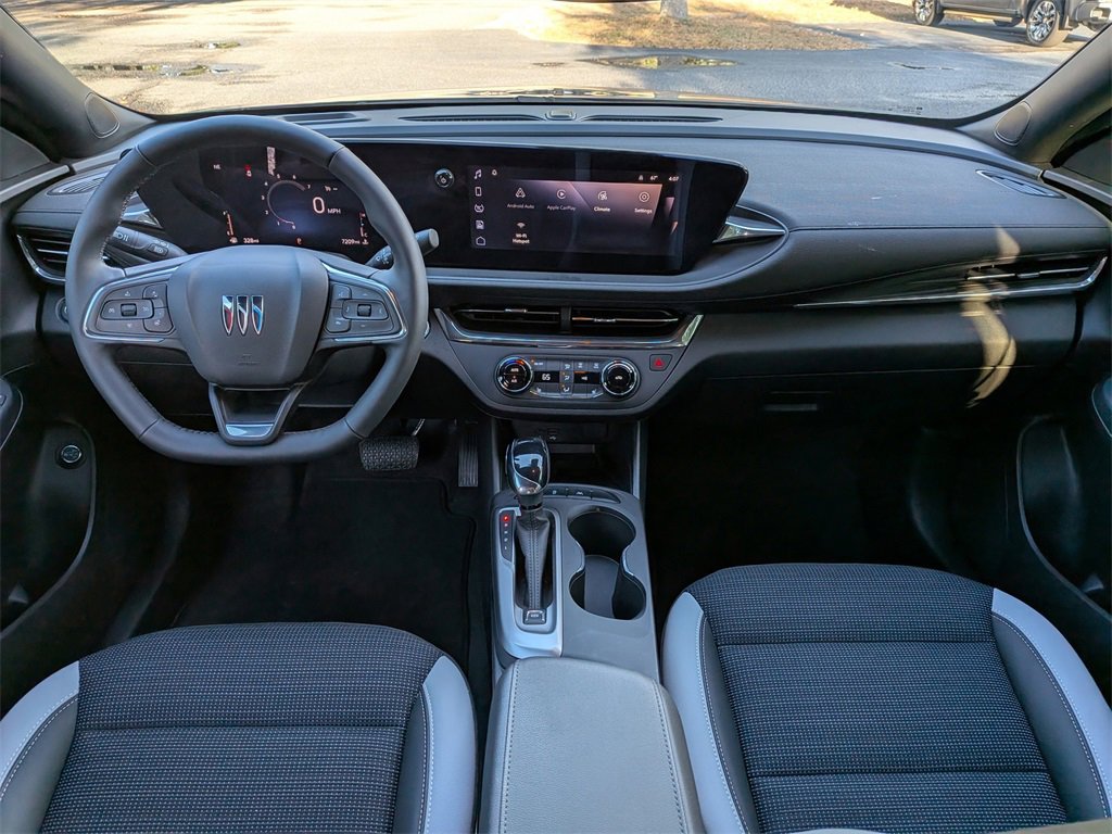 Used 2025 Buick Envista Preferred w/ Convenience I Package image 16