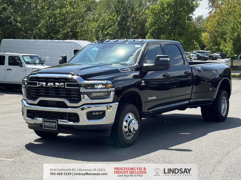 New 2026 RAM 3500 Big Horn AWD/4WD image 4