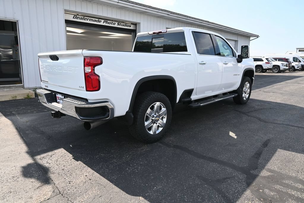 Used 2021 Chevrolet Silverado 2500 LTZ w/ LTZ Premium Package AWD/4WD image 37