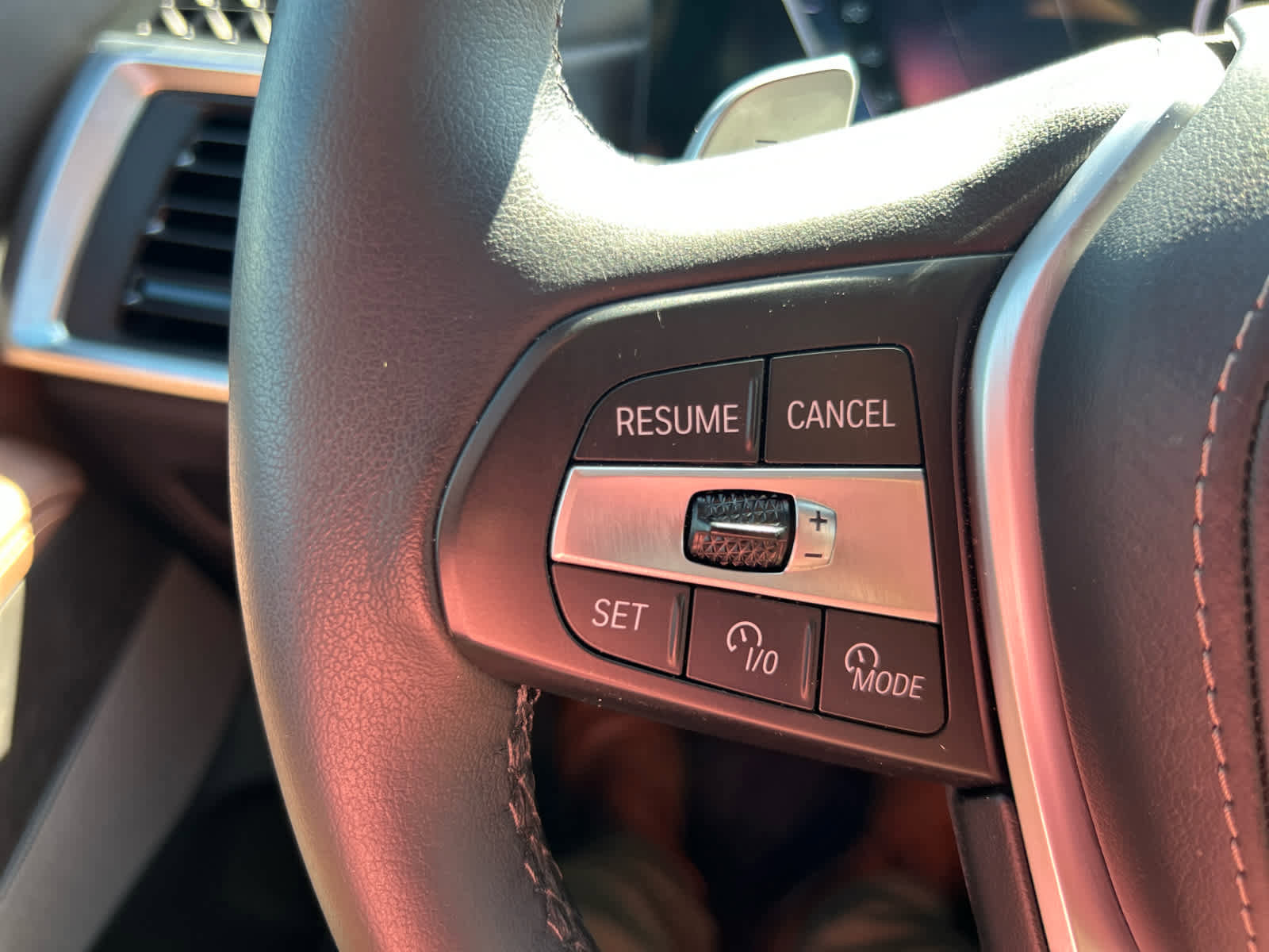 Used 2024 BMW X5 xDrive40i w/ Premium Package image 37