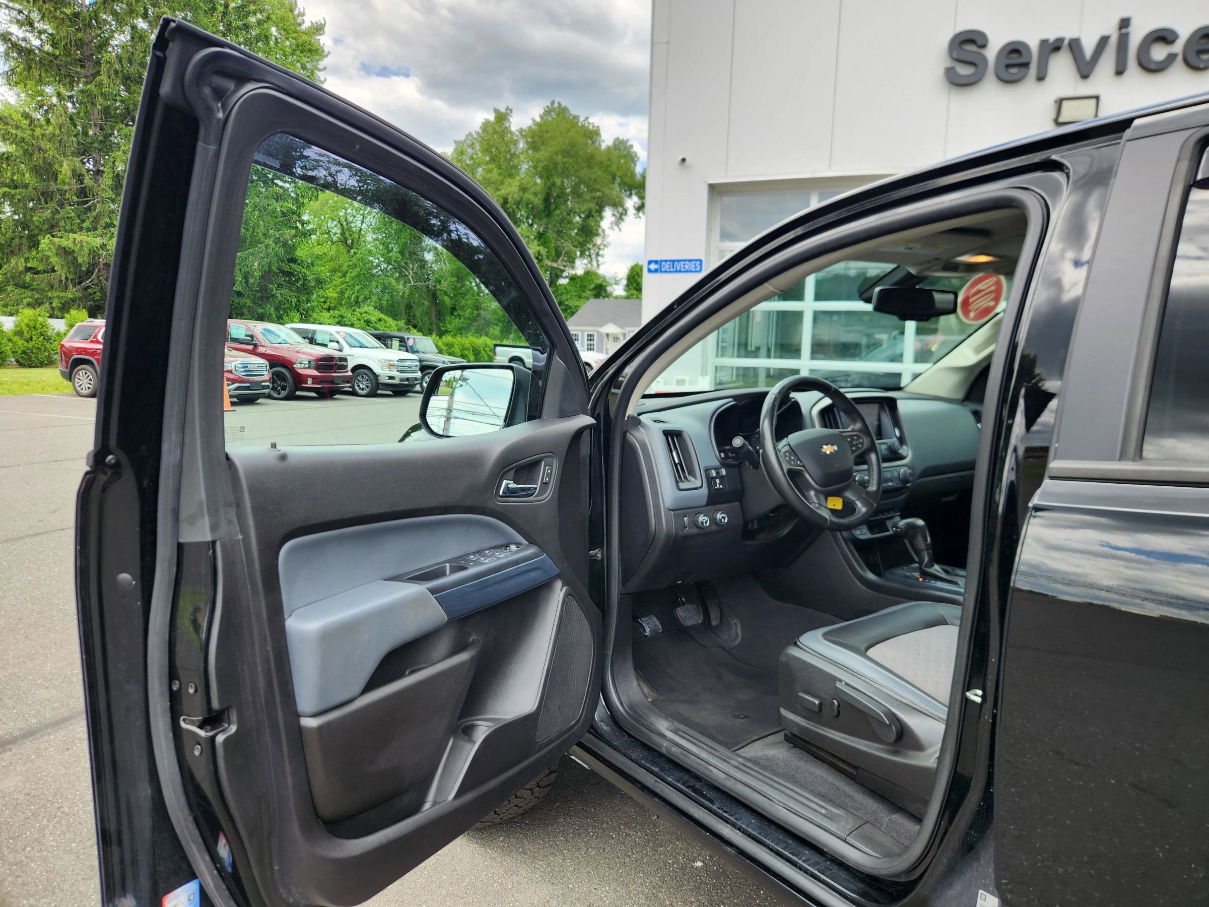Used 2019 Chevrolet Colorado Z71 AWD/4WD image 22