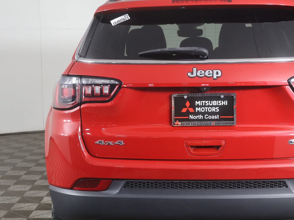 Used 2023 Jeep Compass Latitude AWD/4WD image 13