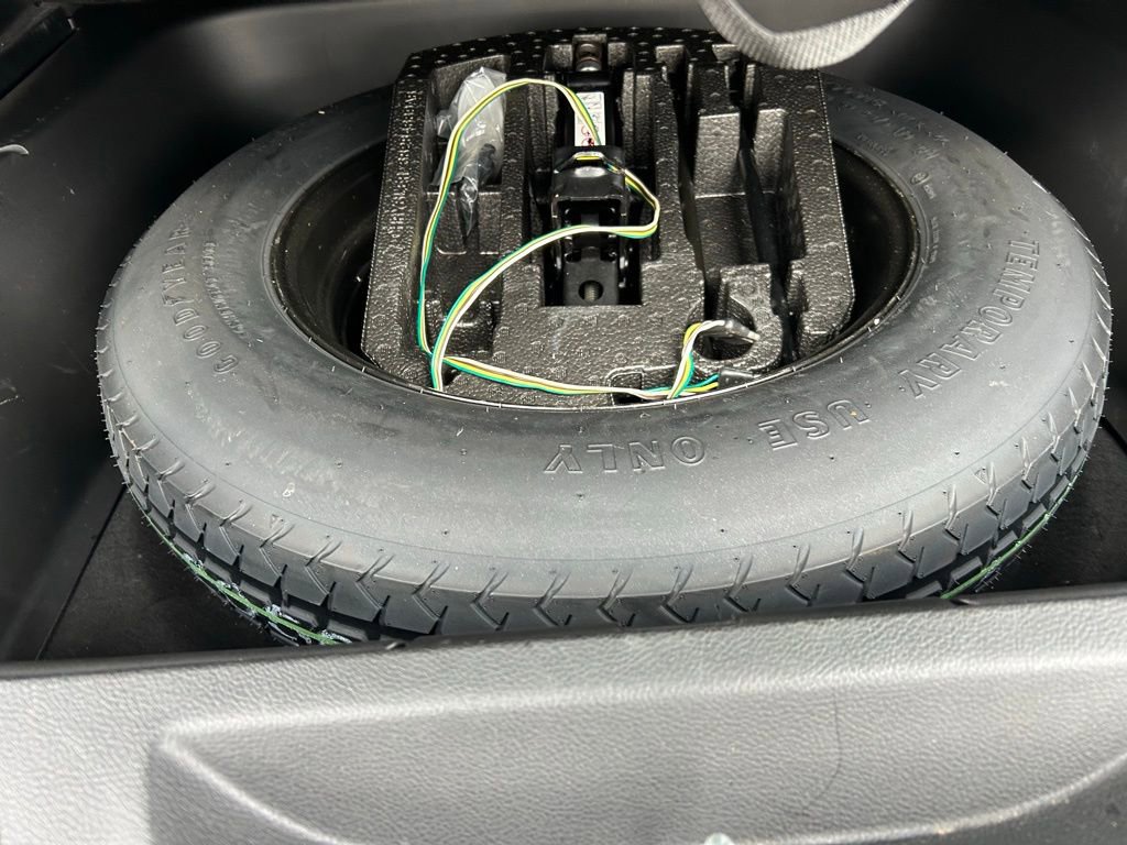 Used 2022 Jeep Grand Cherokee Laredo X image 14