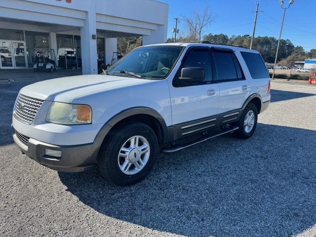 Used 2004 Ford Expedition XLT RWD image 2