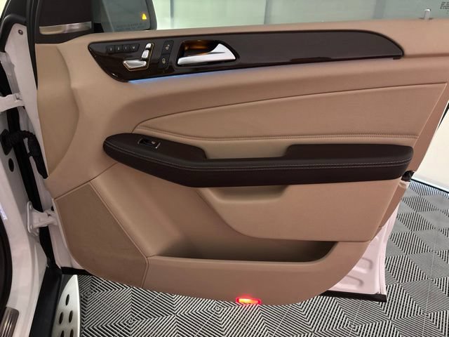 Used 2017 Mercedes-Benz GLS 450 4MATIC image 33
