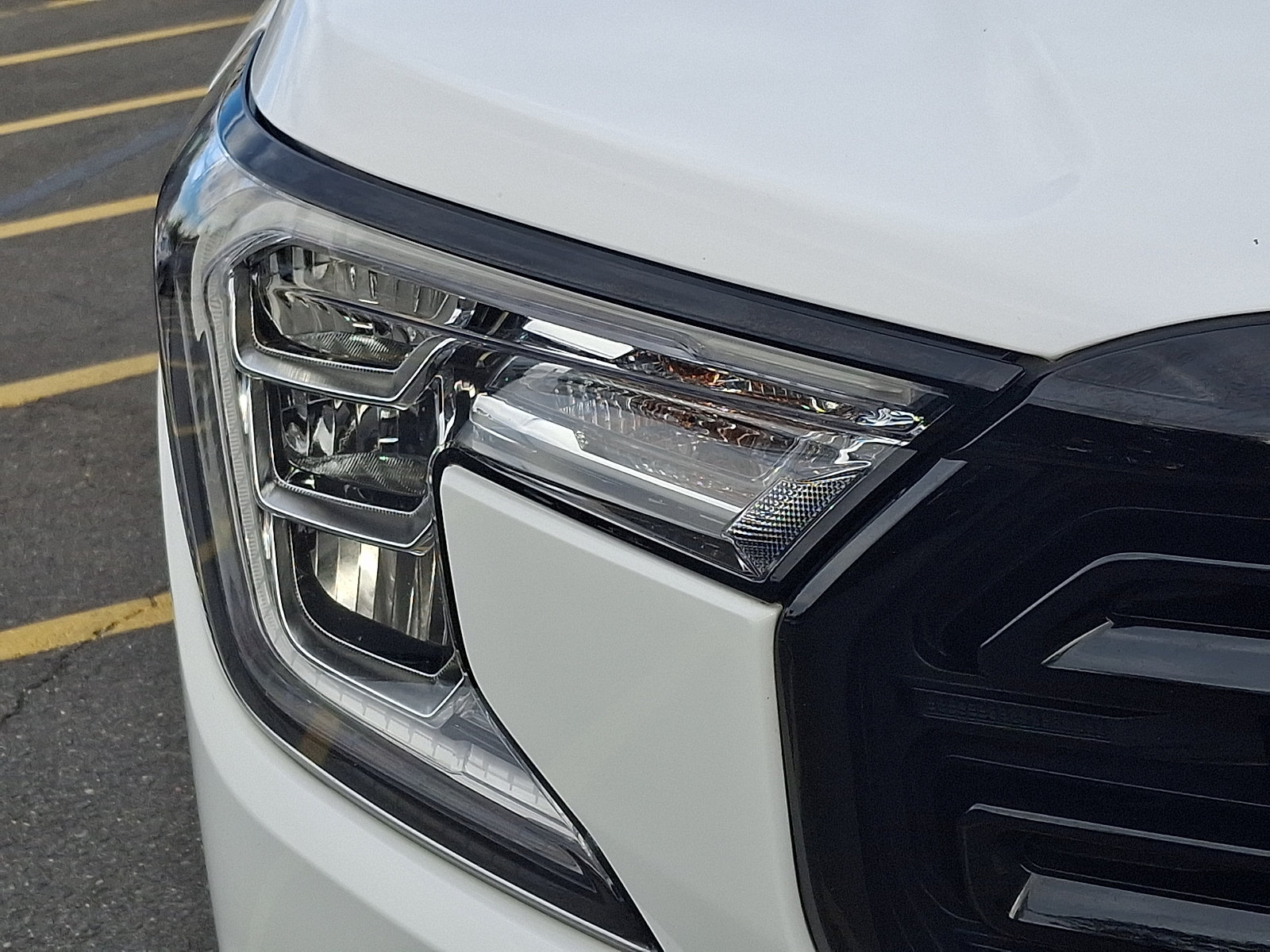 Certified 2023 GMC Terrain SLE w/ Driver Convenience Package AWD/4WD image 9