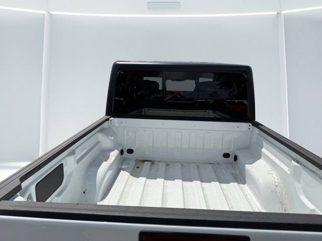 Used 2025 Jeep Gladiator Mojave w/ Convenience Group image 6