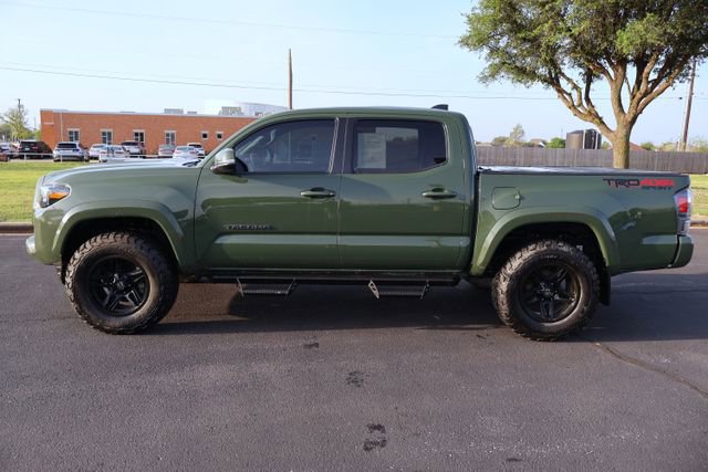 Used 2022 Toyota Tacoma TRD Sport image 2