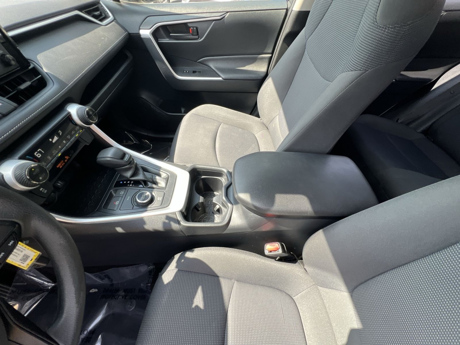 Used 2019 Toyota RAV4 LE w/ Carpet Mat Package AWD/4WD image 21