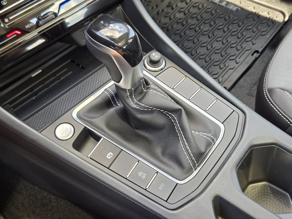 New 2027 Volkswagen Jetta SE FWD image 19