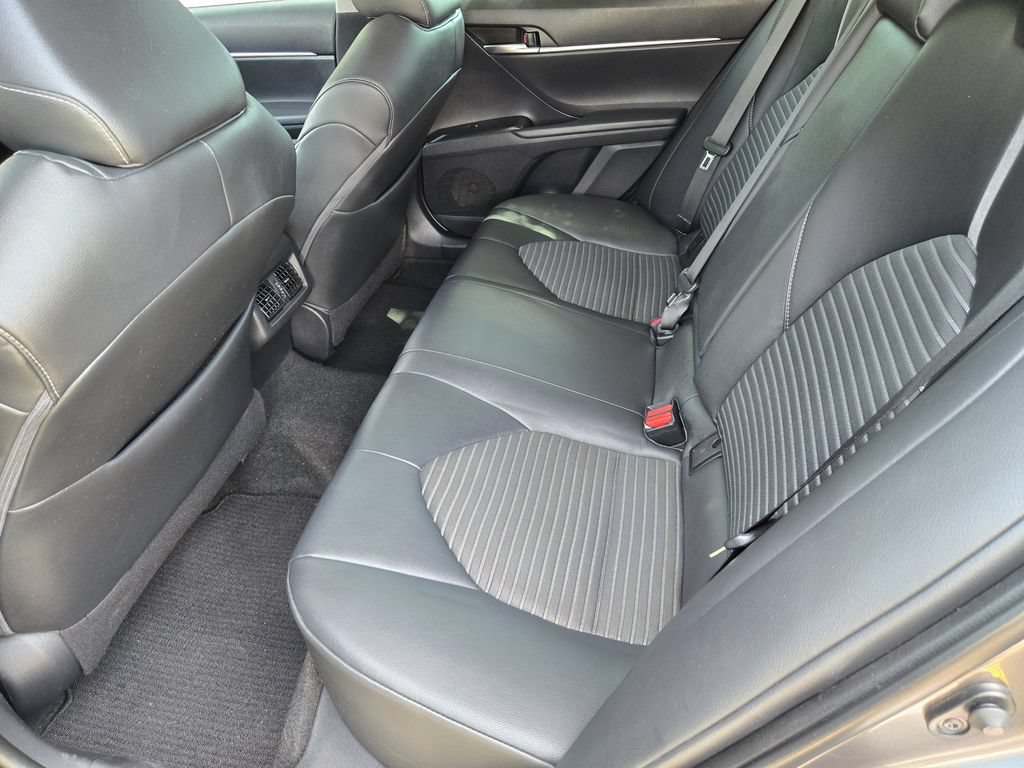 Used 2018 Toyota Camry SE w/ Audio Package FWD image 23
