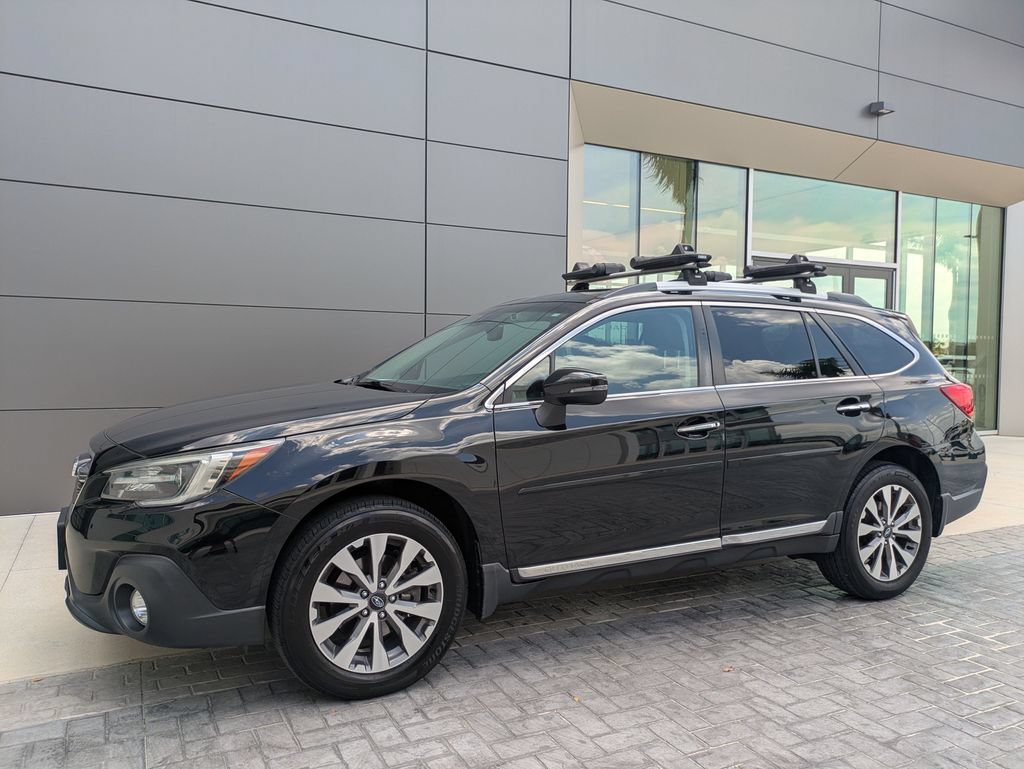 Used 2019 Subaru Outback 2.5i Touring AWD/4WD image 2