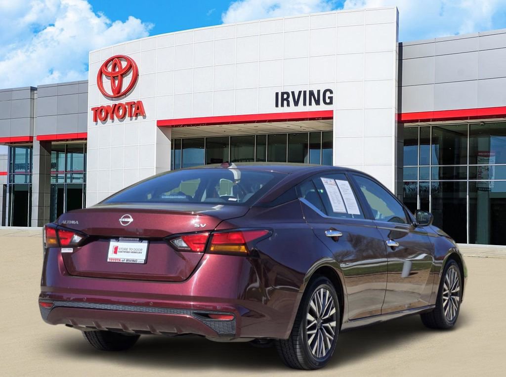 Used 2024 Nissan Altima 2.5 SV FWD image 4