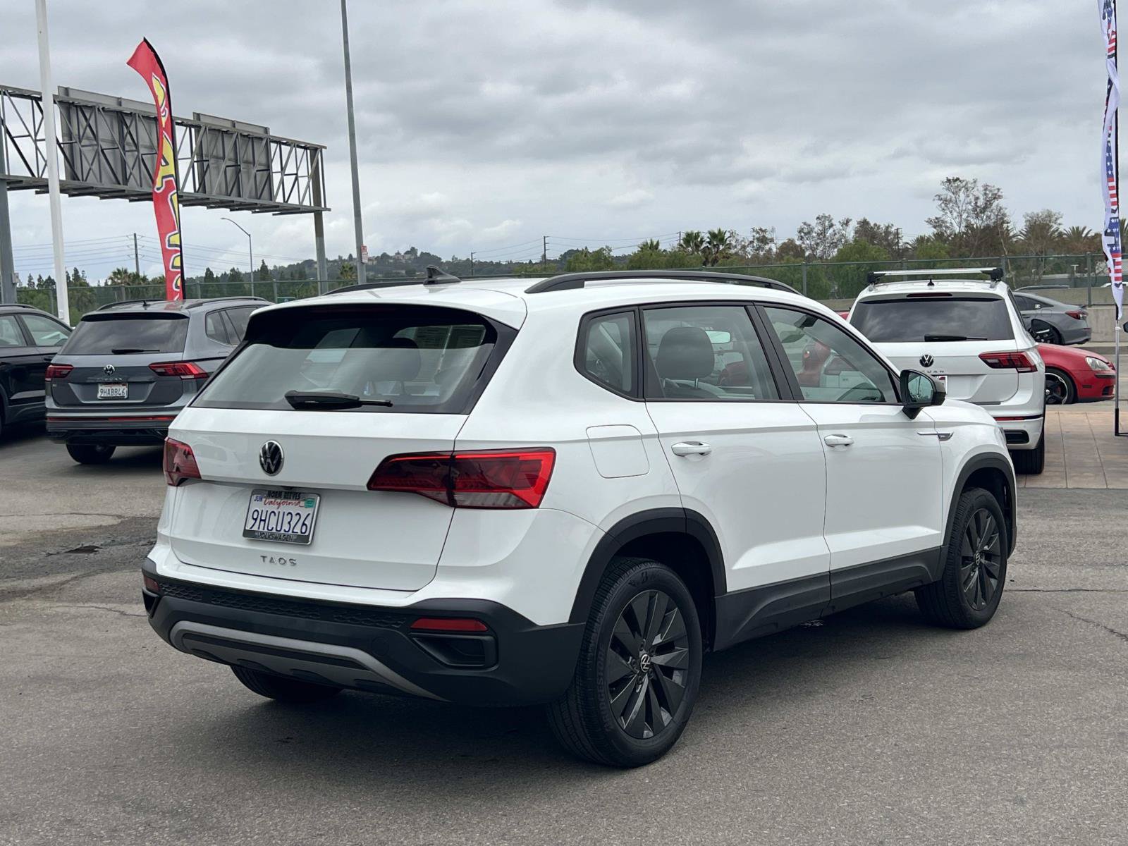 Certified 2023 Volkswagen Taos S FWD image 23