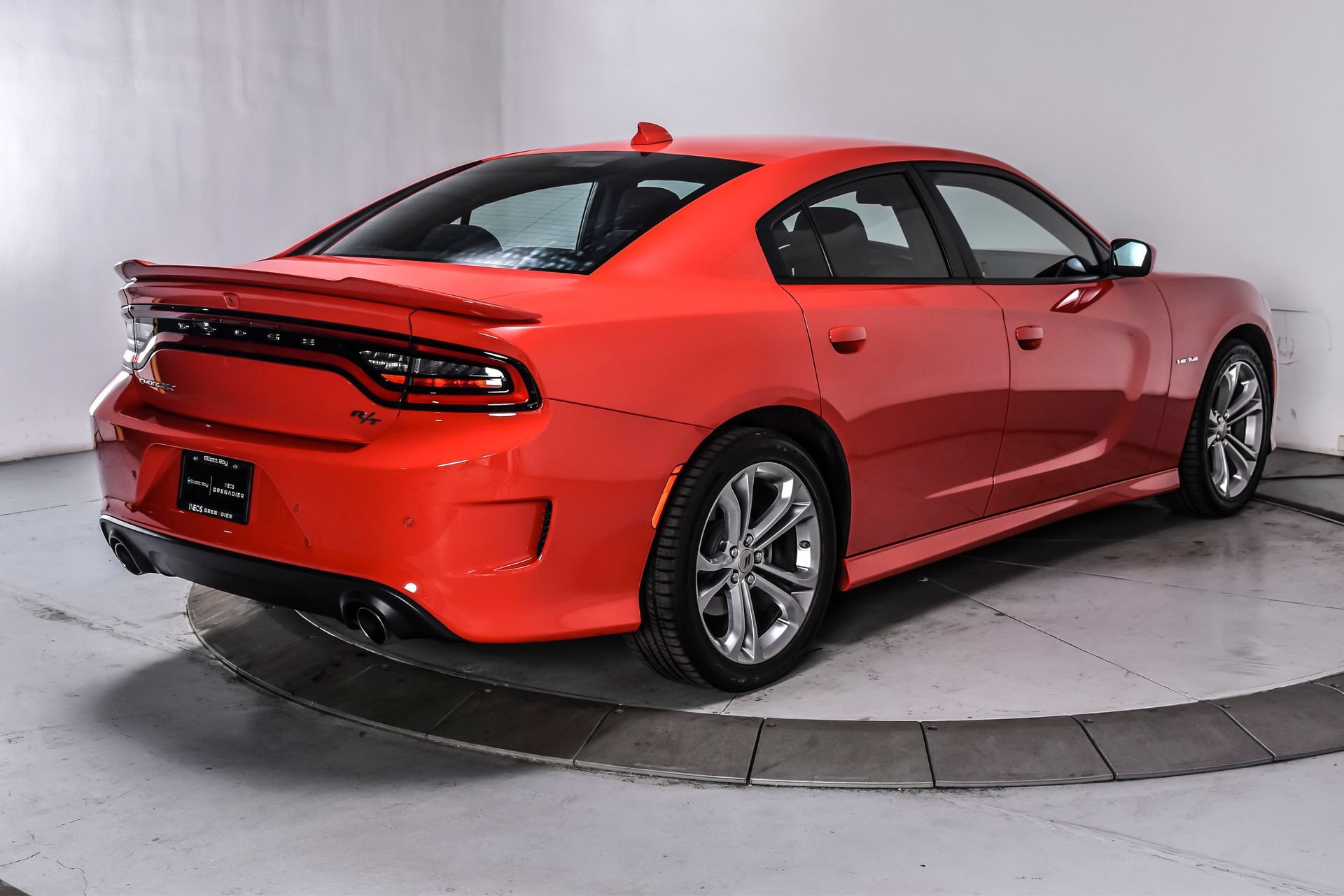 Used 2022 Dodge Charger R/T RWD image 6