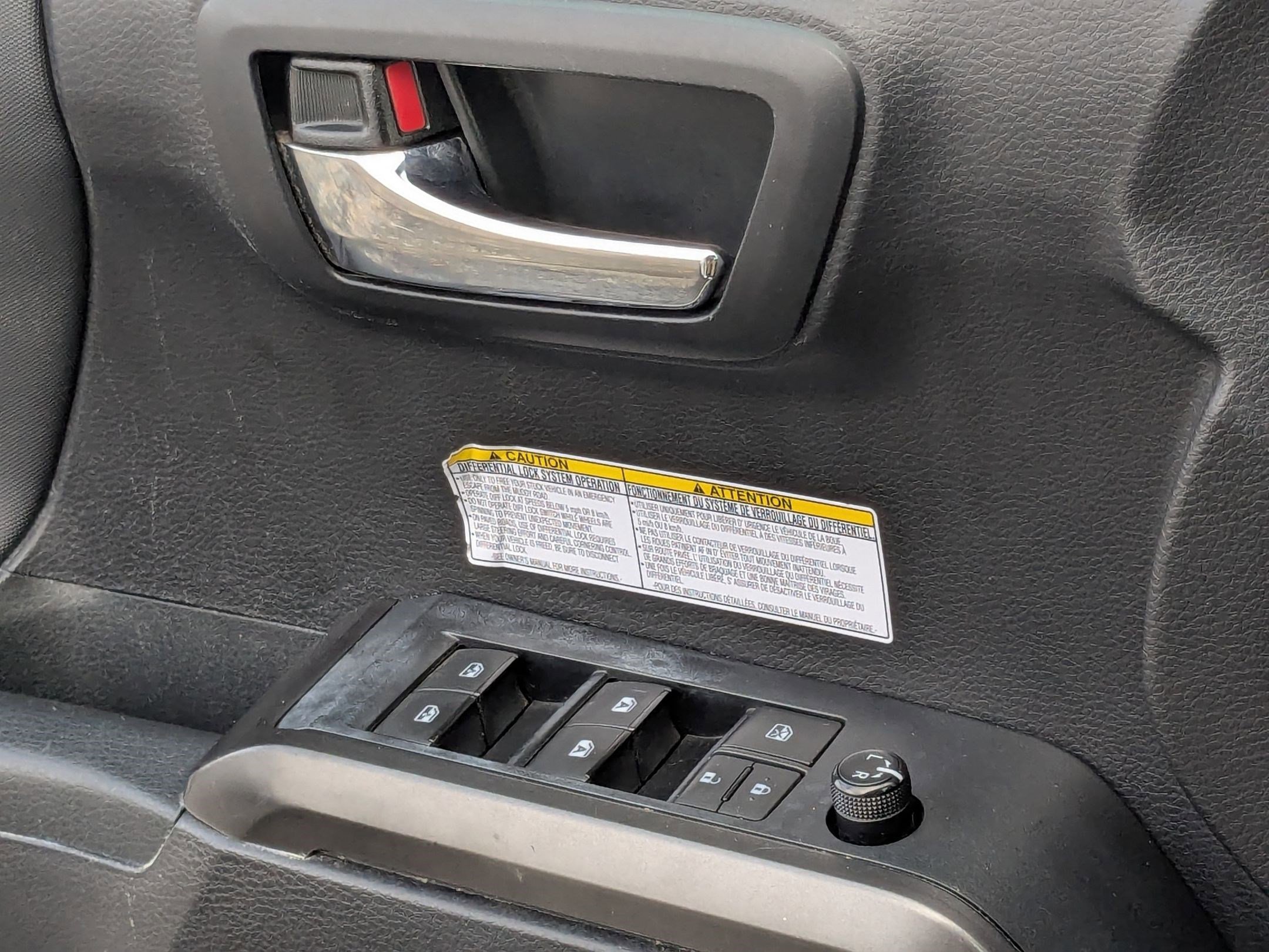 Used 2019 Toyota Tacoma TRD Off-Road image 11