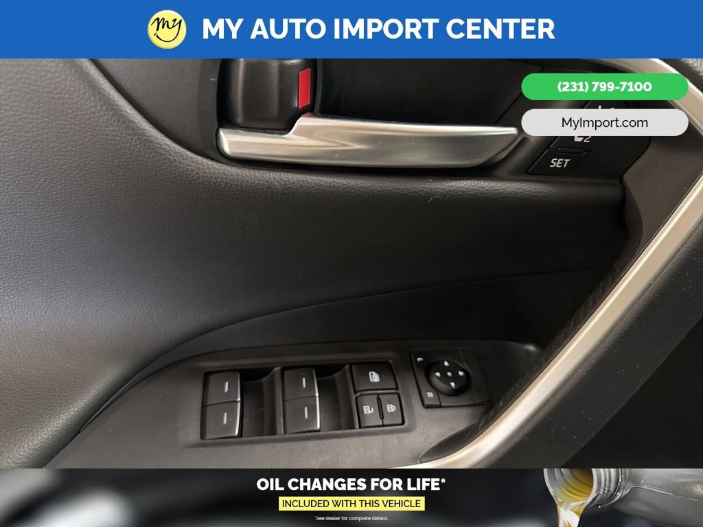 Used 2024 Toyota RAV4 Limited w/ Advanced Technology Package image 11