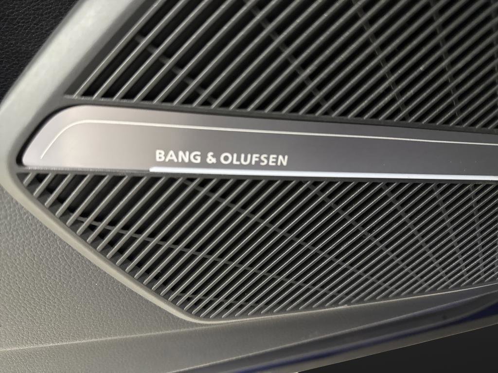 Used 2023 Audi Q5 e Premium Plus w/ Premium Plus Package image 27