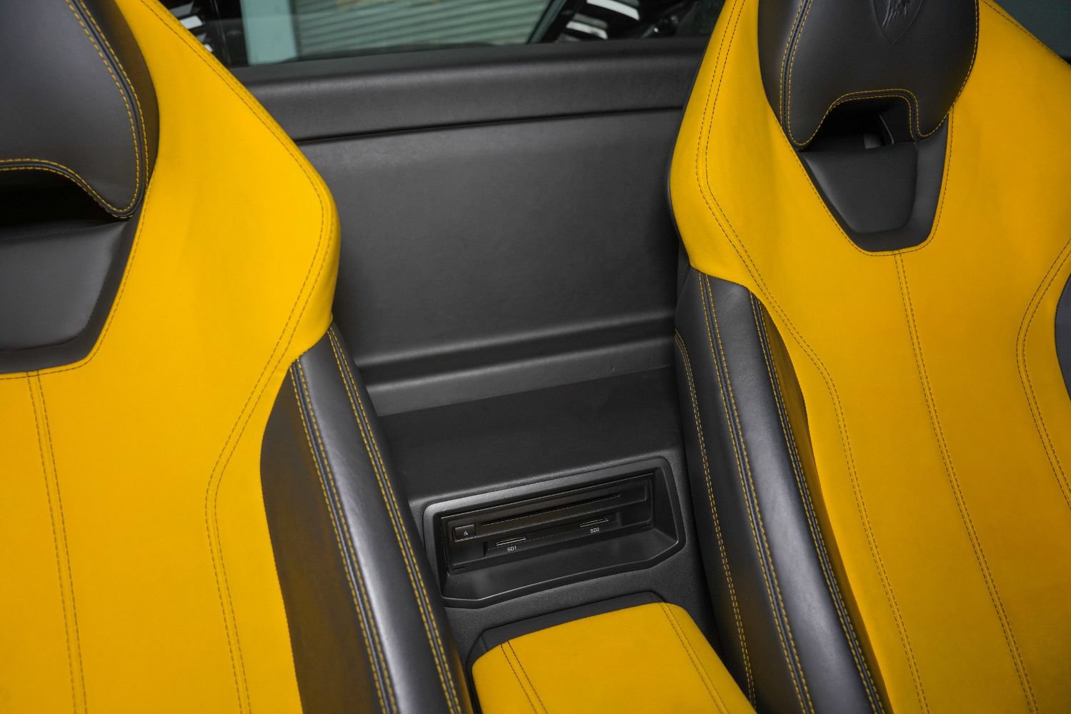 Used 2015 Lamborghini Huracan LP 610-4 AWD/4WD image 33