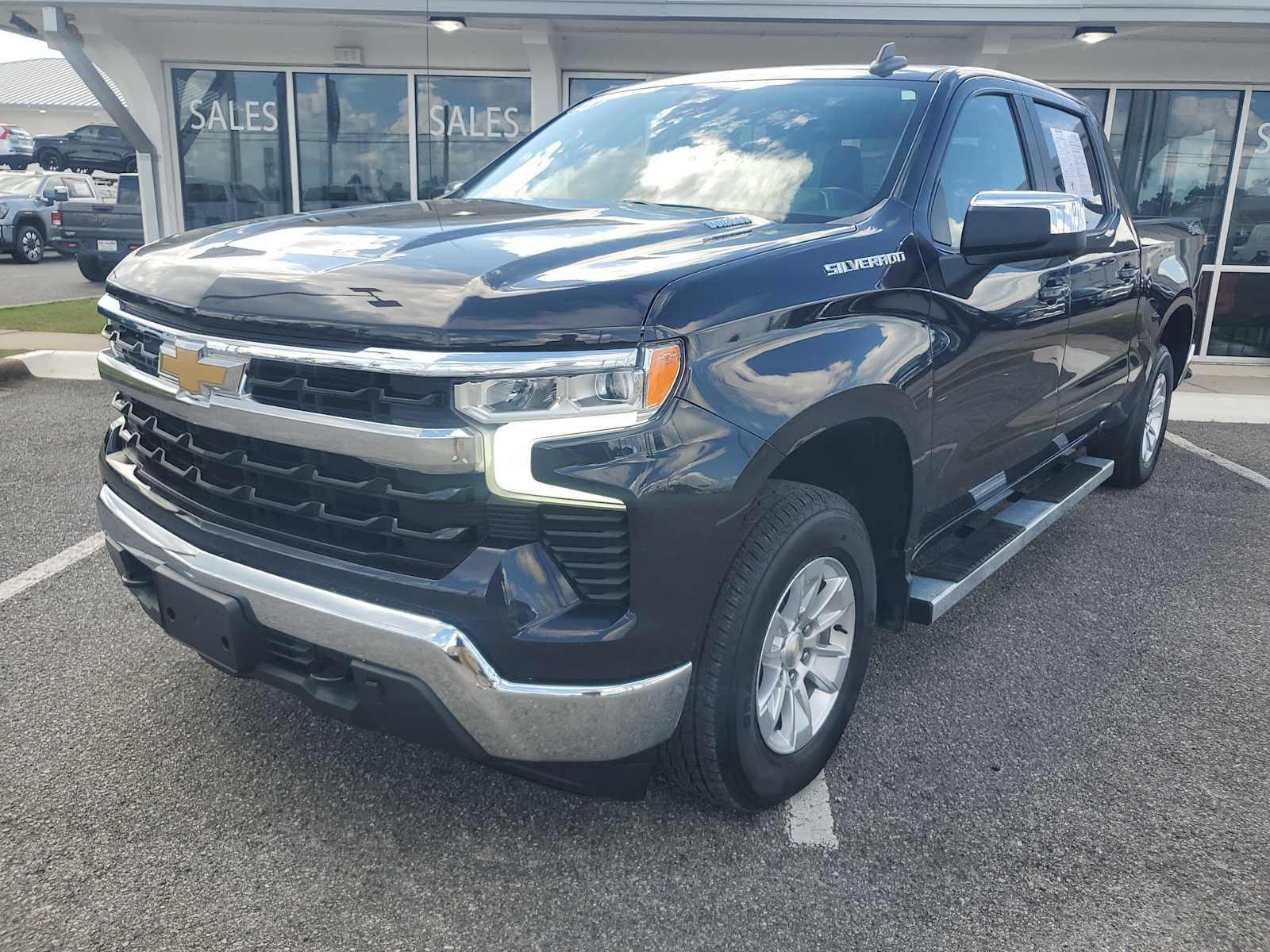Used 2023 Chevrolet Silverado 1500 LT