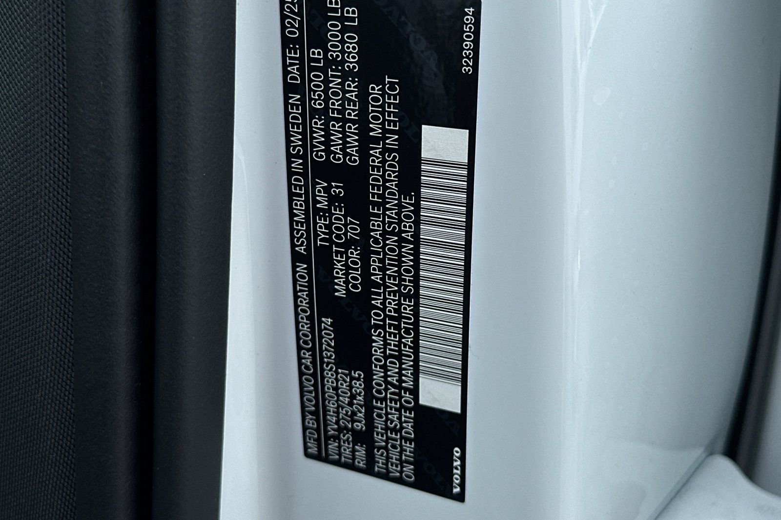 New 2025 Volvo XC90 T8 Plus w/ Protection Package Premier AWD/4WD image 28